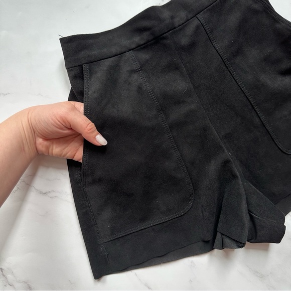 Aritzia Wilfred Black Boissier High Waisted Shorts - Picture 4 of 16